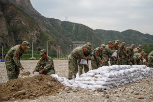 回旋镖？科尔说穆迪掉出轮换后 穆迪场均打26分钟助队3连胜